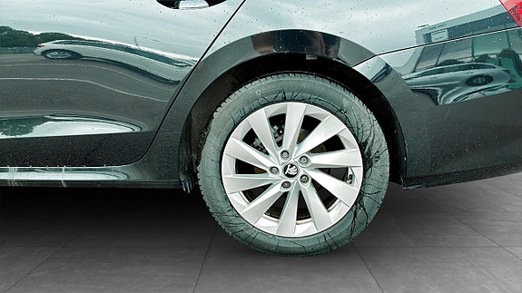 Skoda Octavia 6 of 12