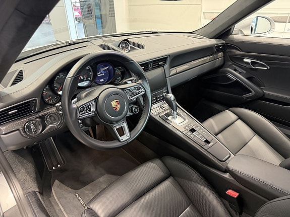 Porsche 911 Turbo S 8 of 25