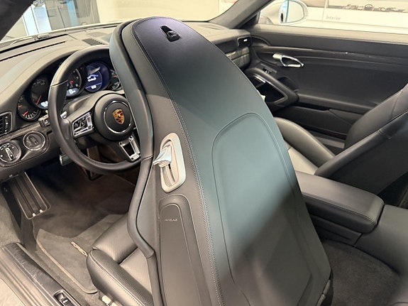 Porsche 911 Turbo S 24 of 25