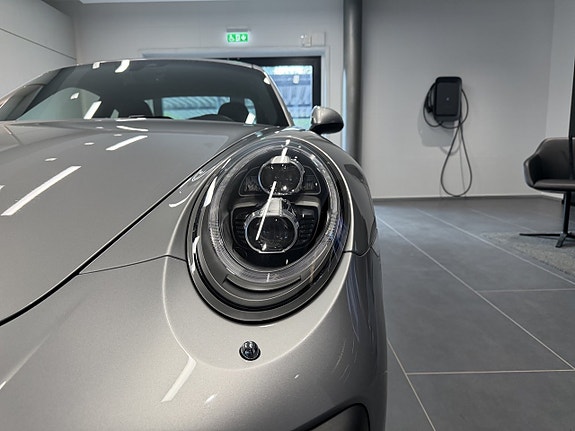 Porsche 911 Turbo S 19 of 25