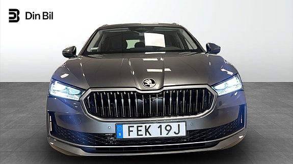 Skoda Superb 4 of 5