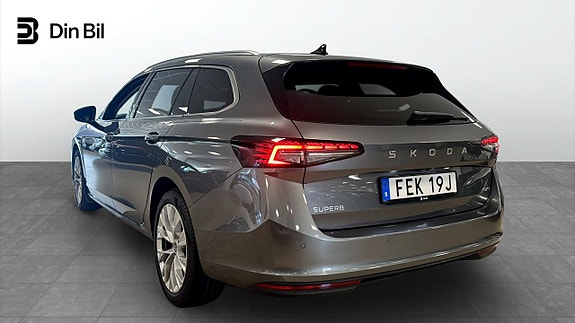 Skoda Superb 3 of 5
