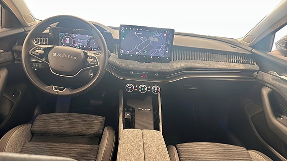 Skoda Superb 10 of 12