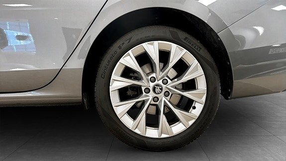 Skoda Superb 6 of 12