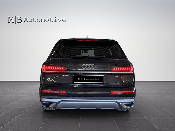 Audi Q7 5 of 5