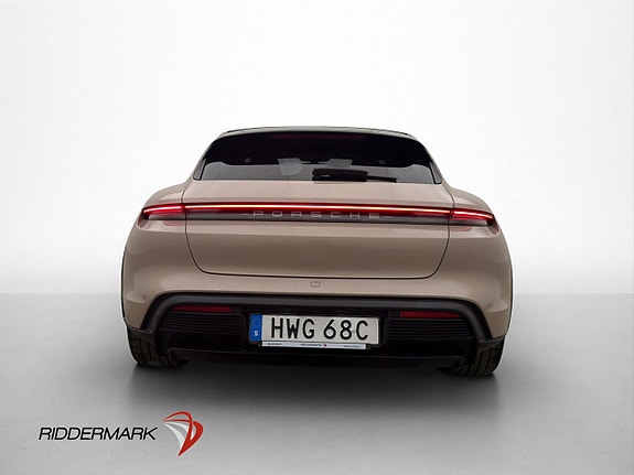 Porsche Taycan 6 of 30