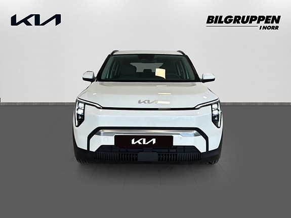 Kia EV3 2 of 5