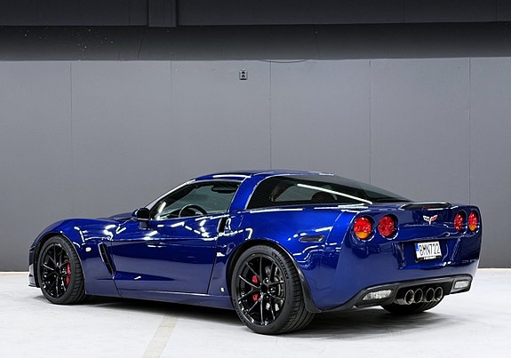 Chevrolet Corvette 6 of 24