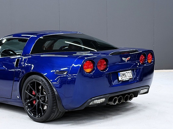 Chevrolet Corvette 10 of 24