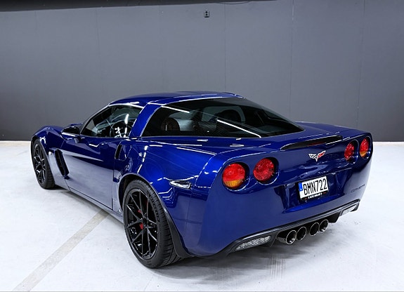 Chevrolet Corvette 15 of 24