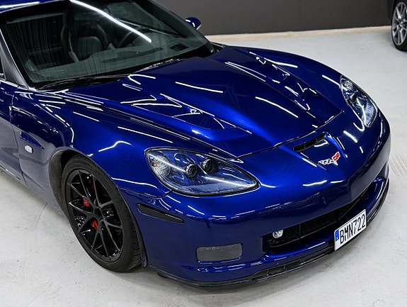 Chevrolet Corvette 7 of 24