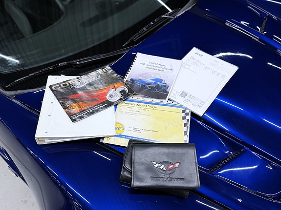Chevrolet Corvette 20 of 24