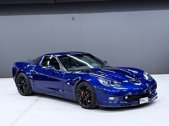 Chevrolet Corvette 19 of 24