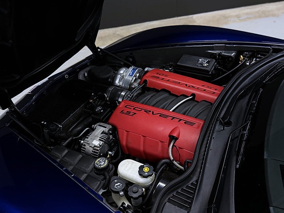Chevrolet Corvette 21 of 24