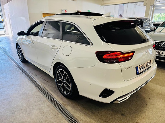 Kia Ceed 17 of 27