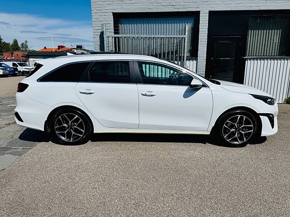 Kia Ceed 10 of 27
