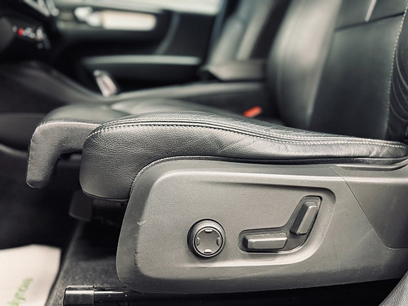 Volvo XC40 13 of 27