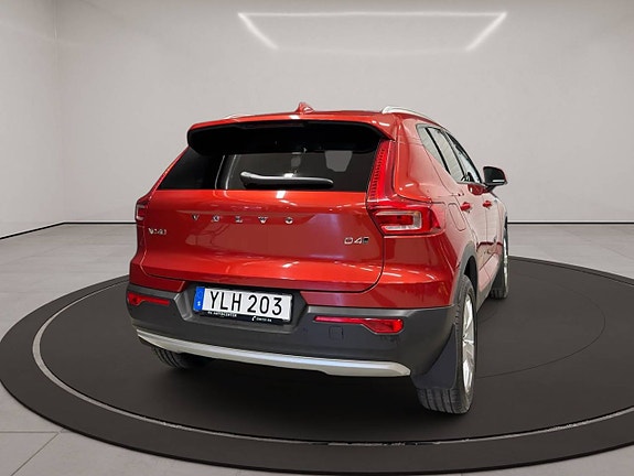 Volvo XC40 10 of 27