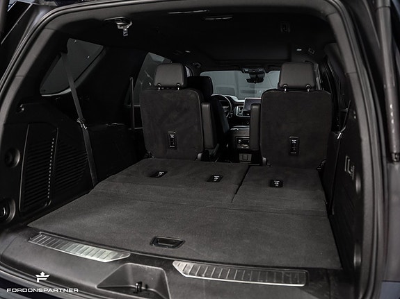 Chevrolet Tahoe 15 of 30