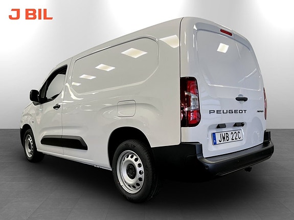 Peugeot Partner 2 of 5