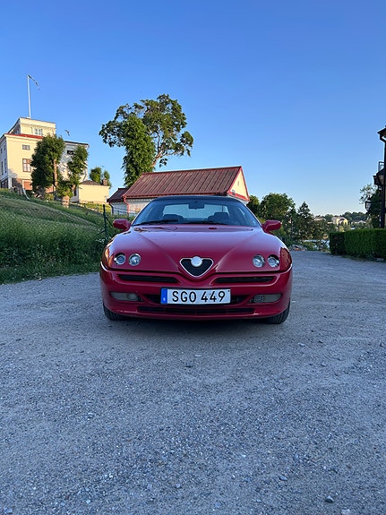 Alfa Romeo GTV 3 of 13