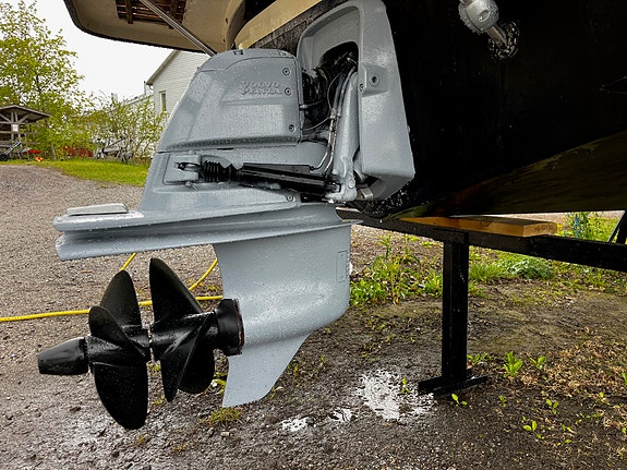 Targa 27.1 - 04, Volvo Penta D6-310 3 of 3