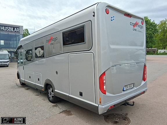 Carthago Chic E-Line I50 Yachting / Hydrauliska stödben / Dragkrok 3 of 21