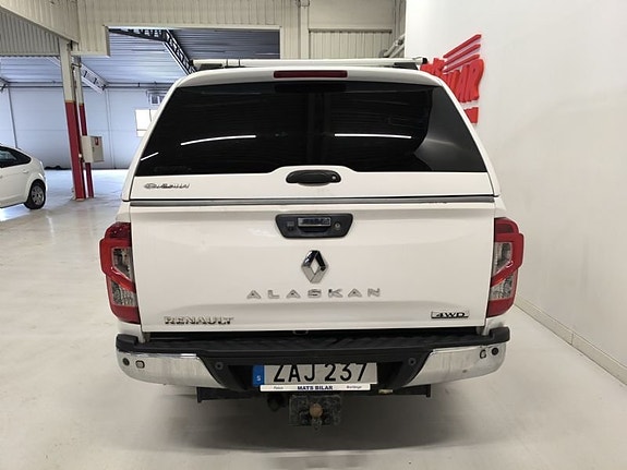 Renault Alaskan 5 of 5