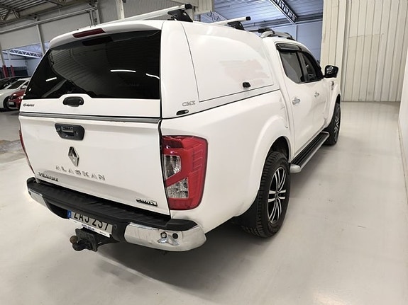 Renault Alaskan 4 of 5