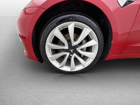 Tesla Model 3 29 of 30