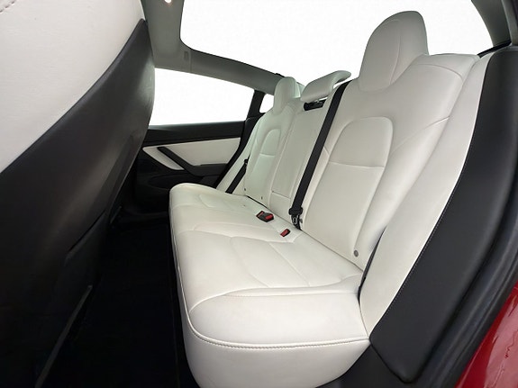 Tesla Model 3 27 of 30