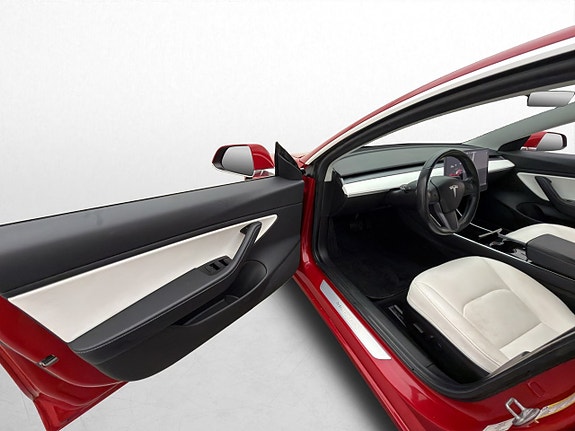 Tesla Model 3 10 of 30