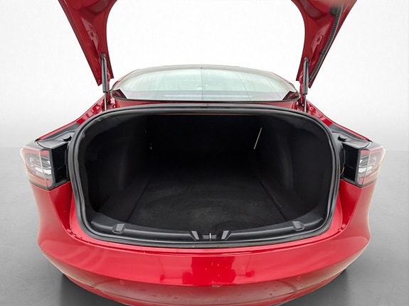 Tesla Model 3 28 of 30