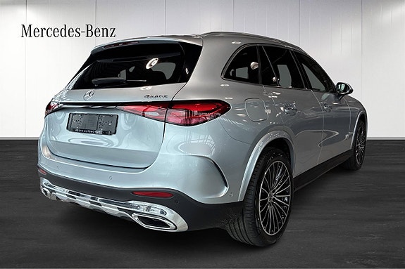 Mercedes-Benz GLC400 e 4 of 5