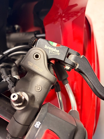 Suzuki Gsxr 1000 7 of 8