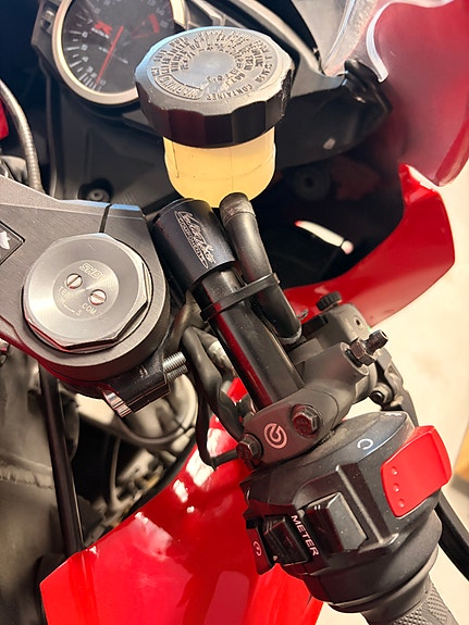 Suzuki Gsxr 1000 6 of 8