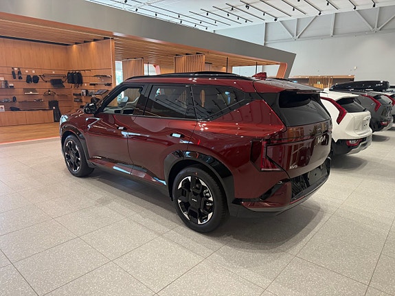 Kia EV5 2 of 14