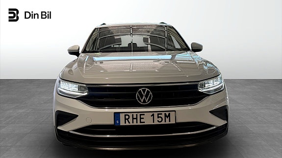 Volkswagen Tiguan 4 of 5