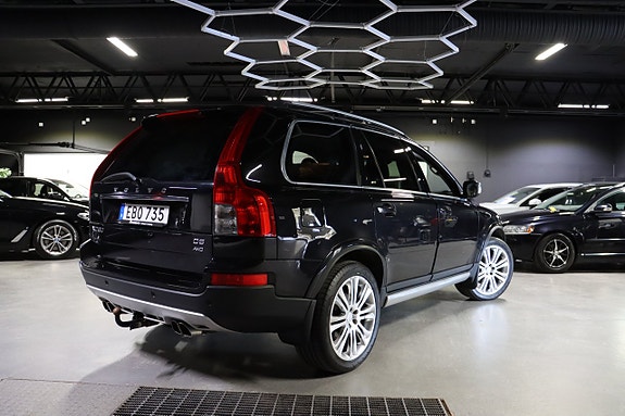 Volvo XC90 4 of 5