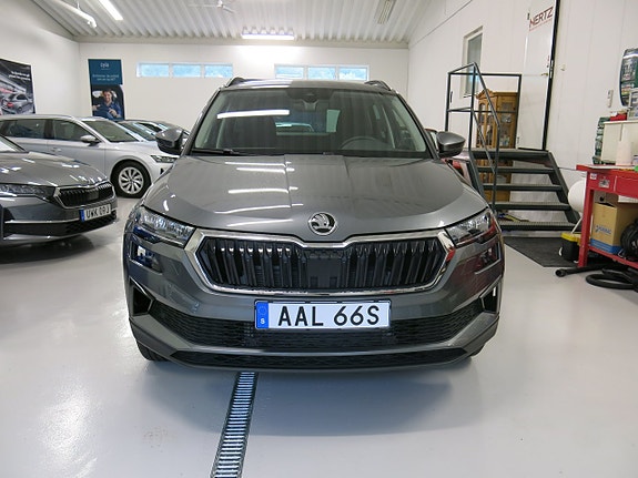Skoda Karoq 2 of 25