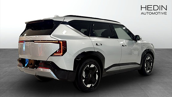 Kia EV5 2 of 9