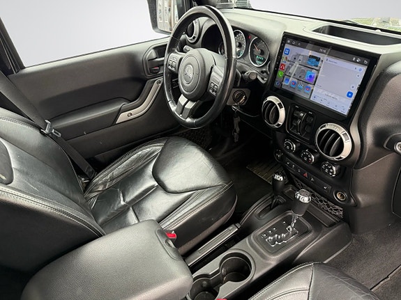 Jeep Wrangler Unlimited 22 of 23
