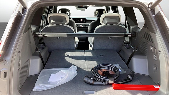 Kia EV9 10 of 13