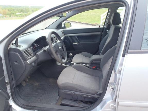 Opel Vectra 5 of 5