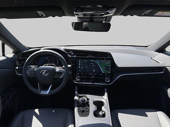 Lexus RZ350e 8 of 24