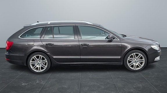 Skoda Superb 5 of 5
