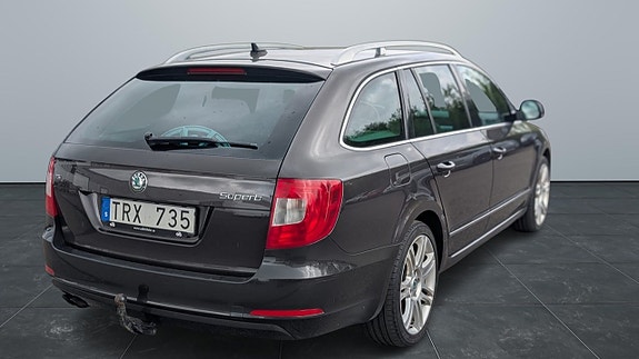 Skoda Superb 4 of 5