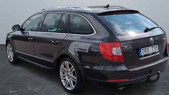 Skoda Superb 3 of 5