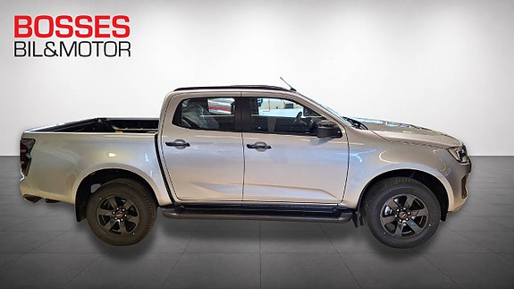 Isuzu XRX 2 of 4