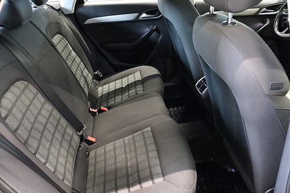 Audi Q3 11 of 25
